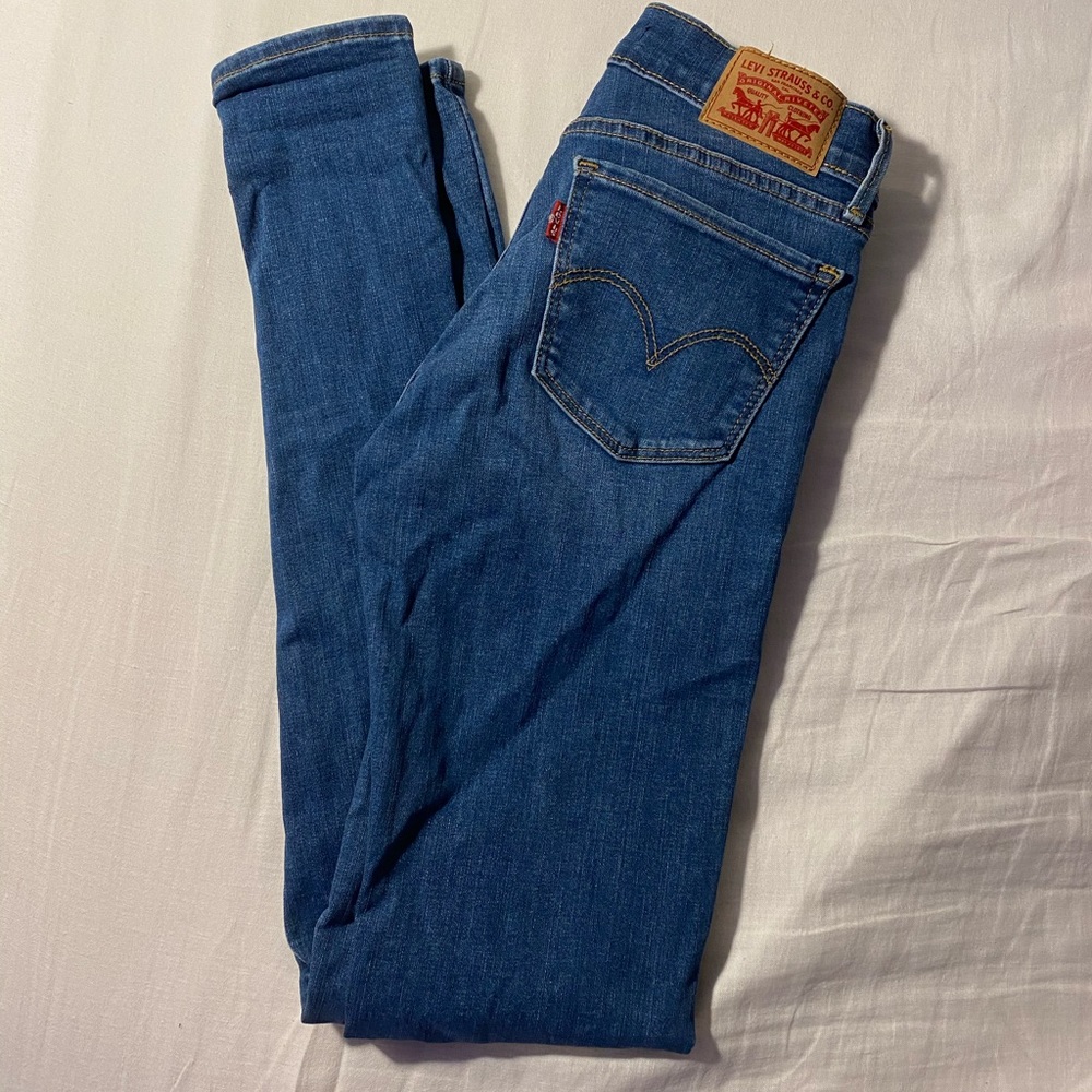 Levi’s 710 Super Skinny Jeans